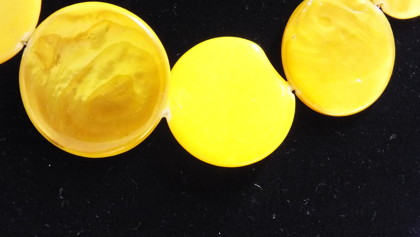 Vintage Yellow disk & bead necklace