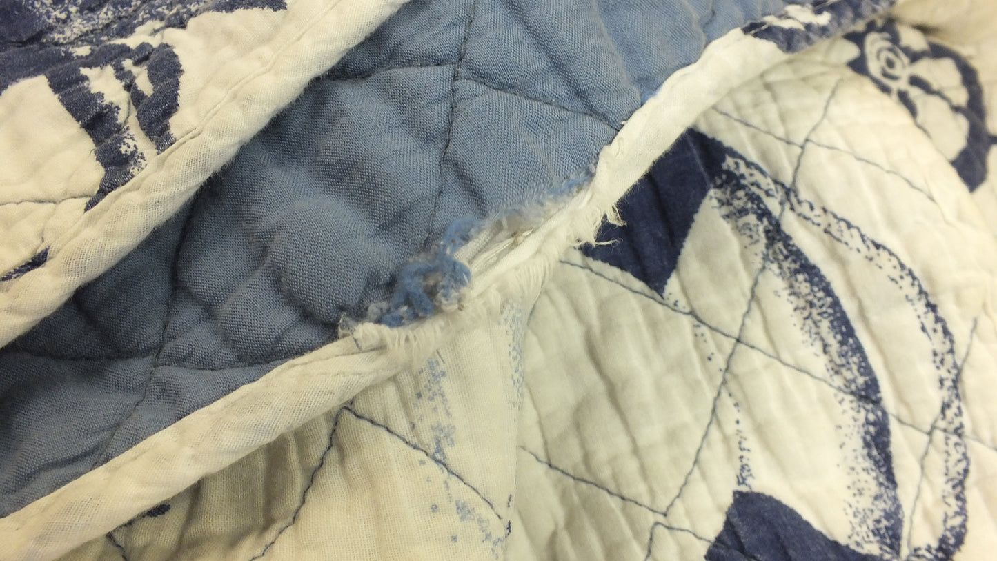 M2400101 - Vintage Nautical Lap Quilt