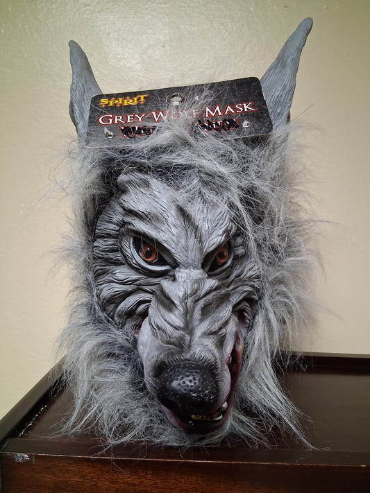 Creepy Grey Wolf Mask